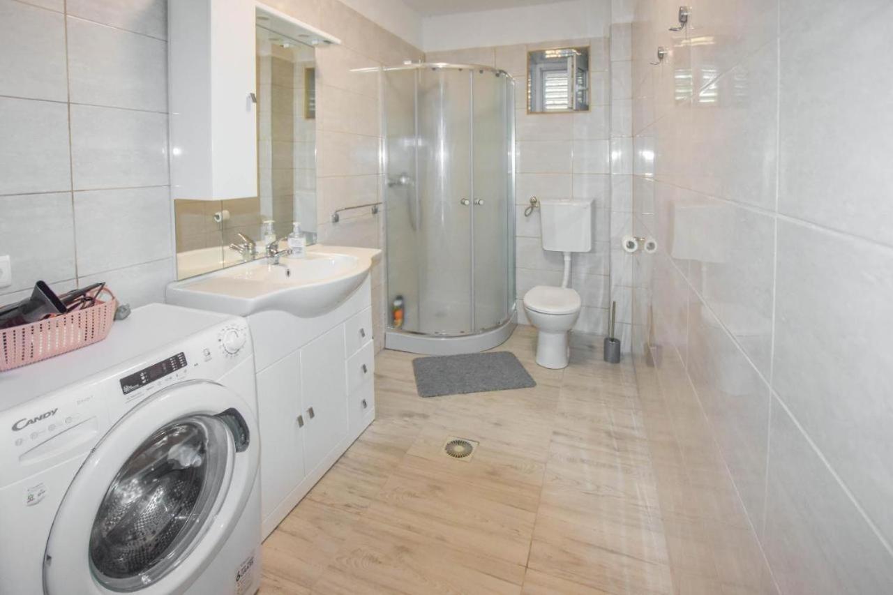 Suite Apartment Toni Poljana  Luaran gambar
